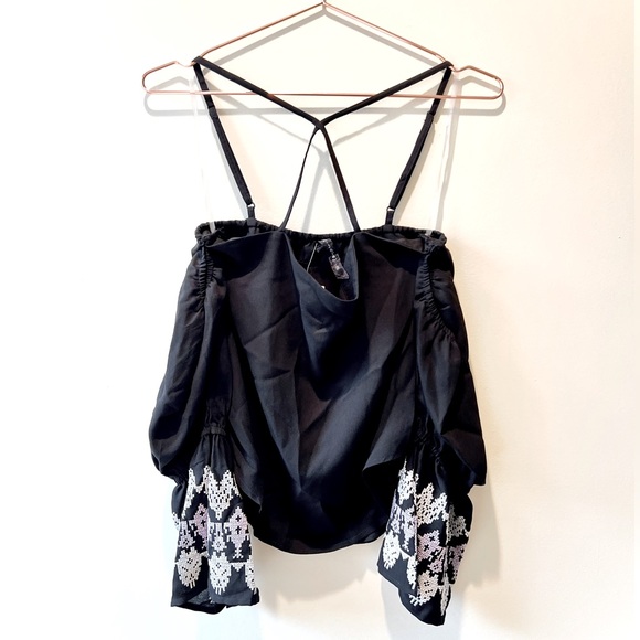 Black Off The Shoulder Blouse by Banjar NEW Size Small USA - Picture 3 of 5